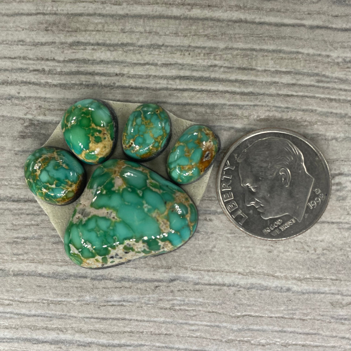Emerald Valley Paw Set