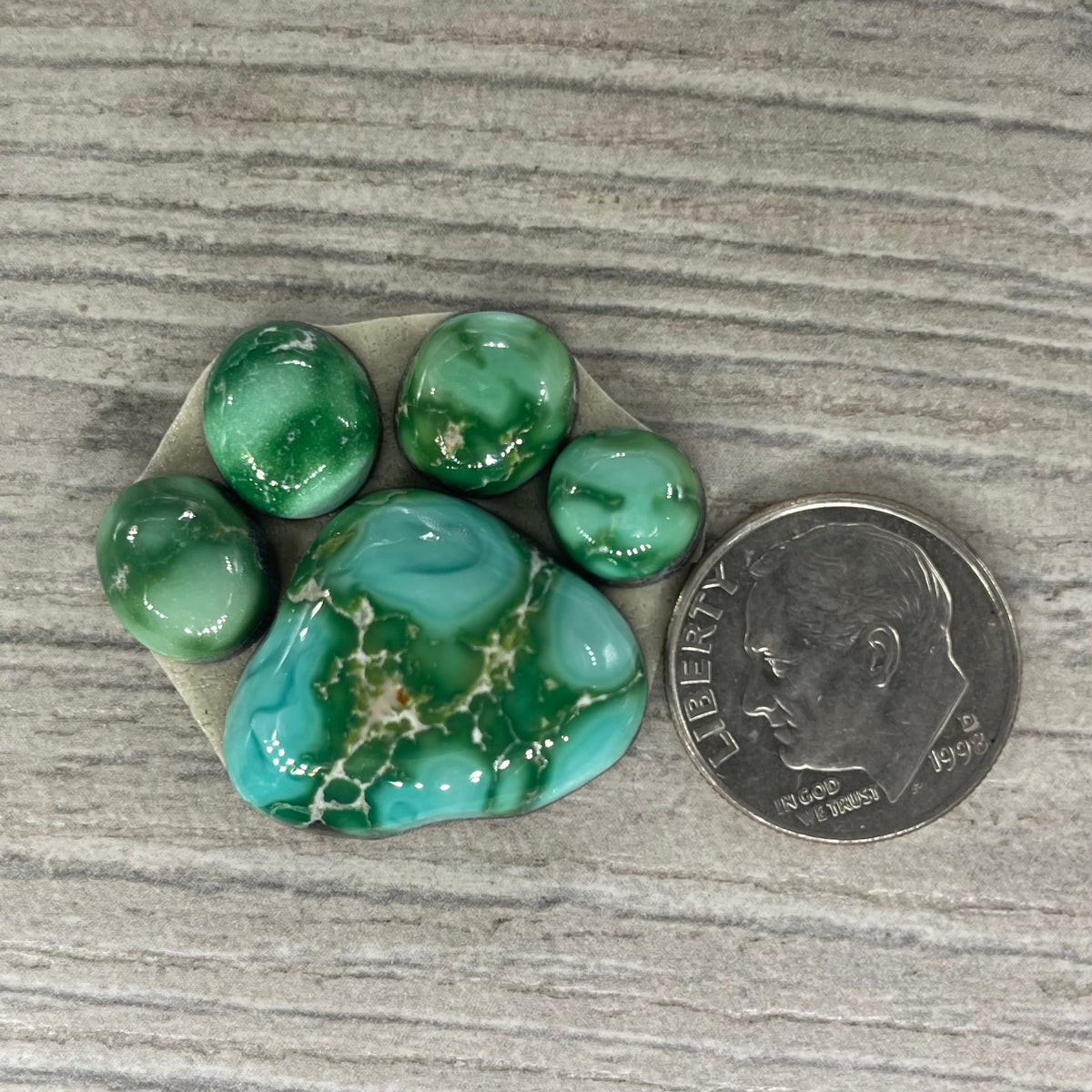 Emerald Valley Paw Set