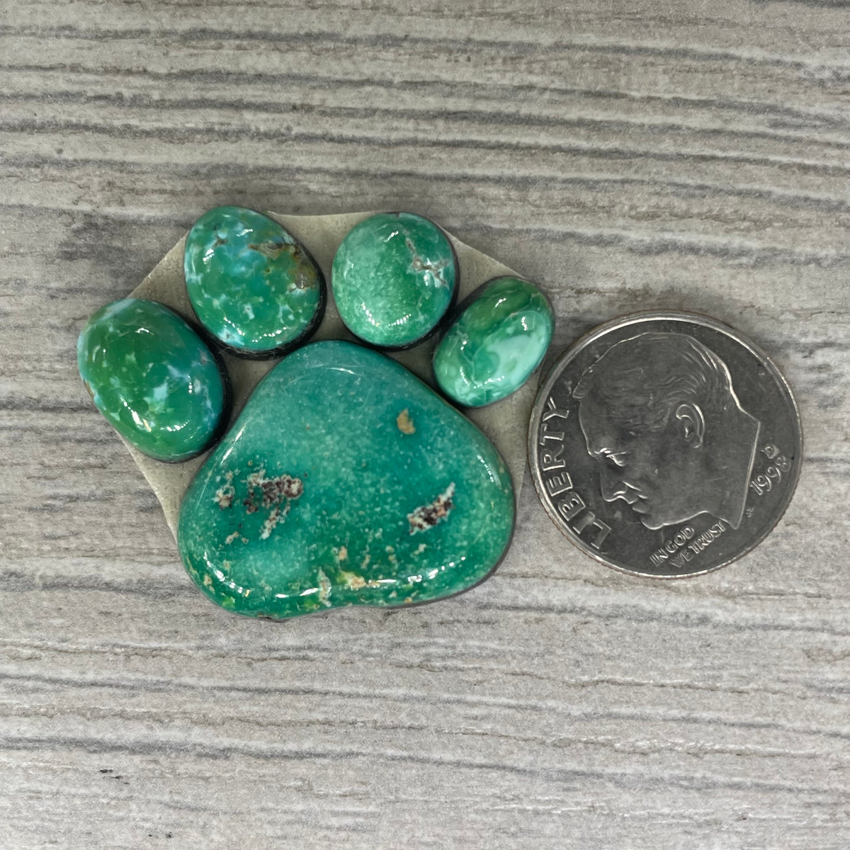 Emerald Valley Paw Set