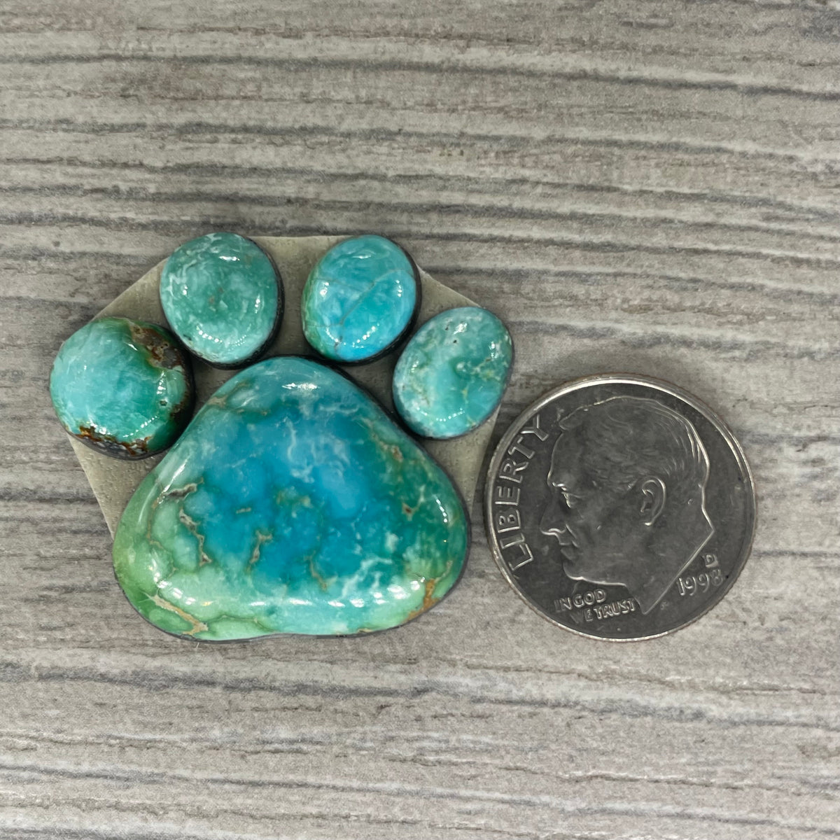 Emerald Valley Paw Set